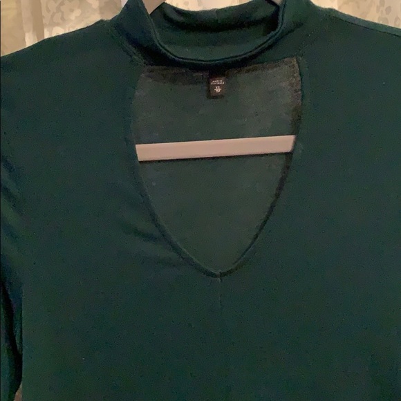 Sexy Green Top - Picture 5 of 7